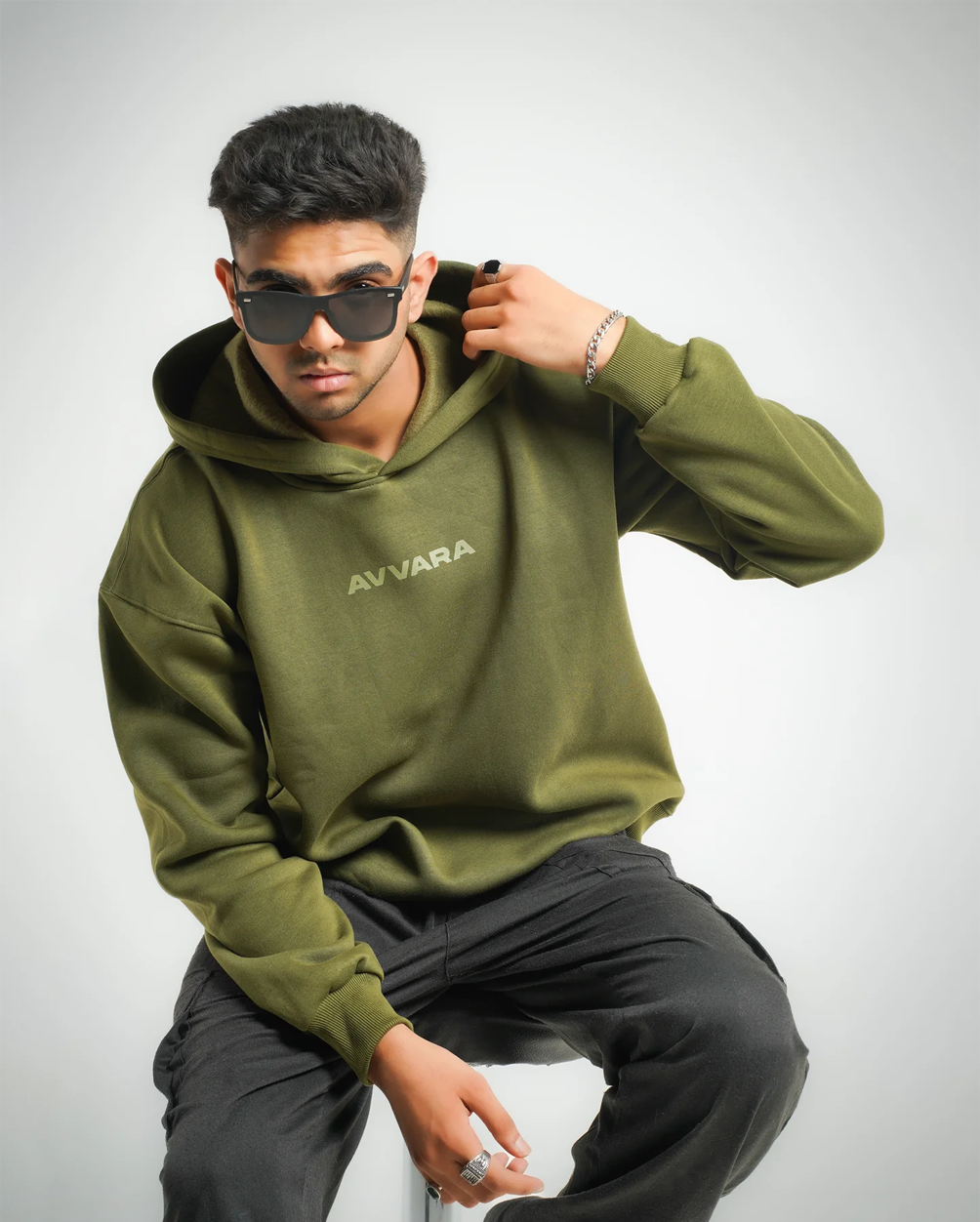 AVVARA Essential Hoodie - Maverick Green