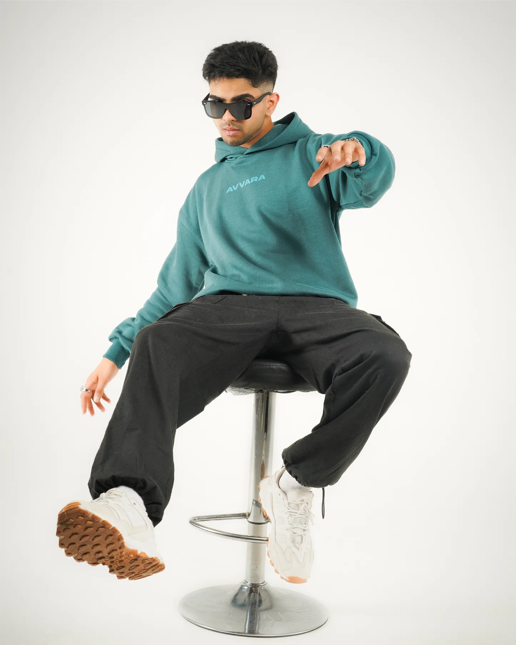 AVVARA Essential Hoodie - Maverick Green