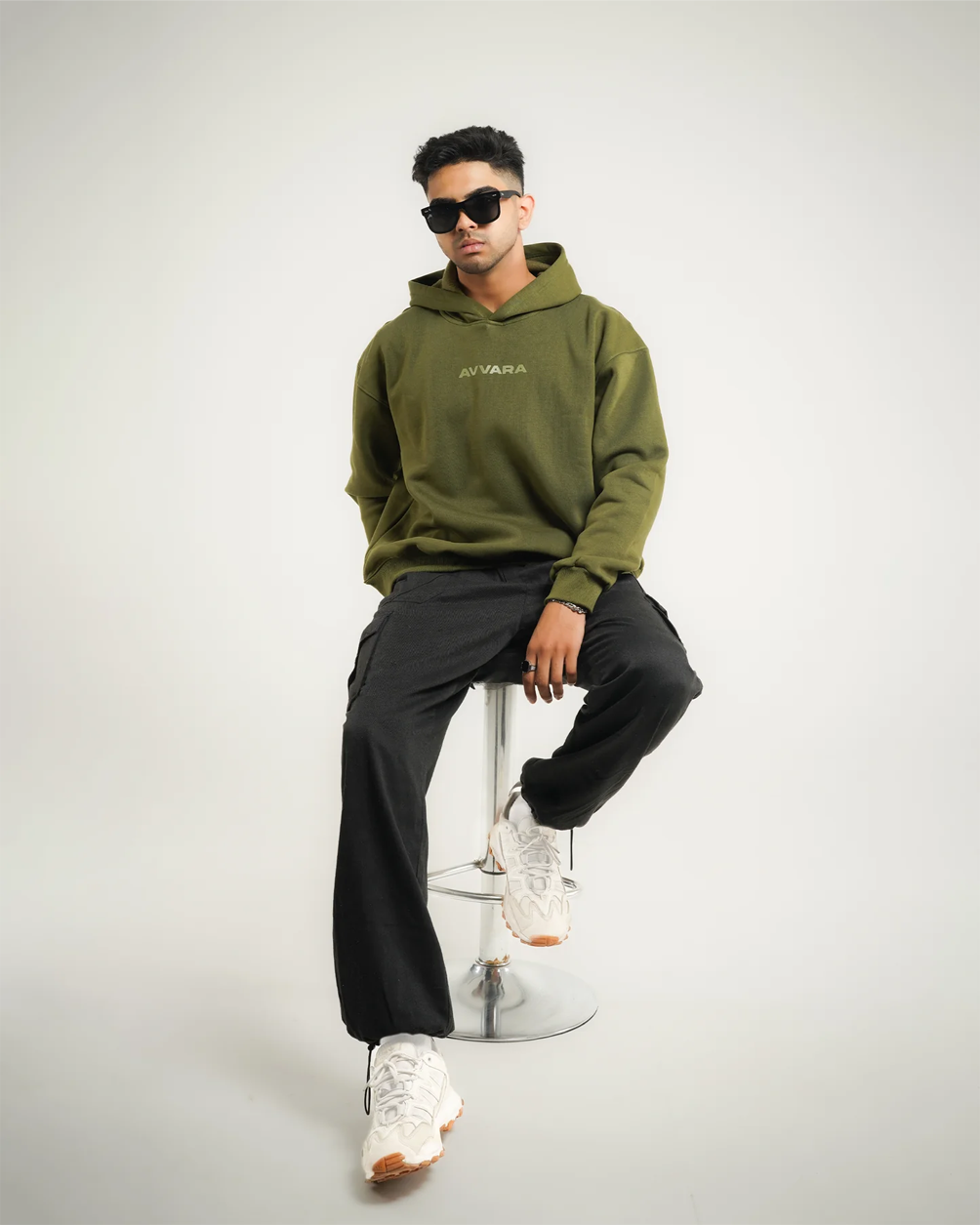 AVVARA Essential Hoodie - Maverick Green